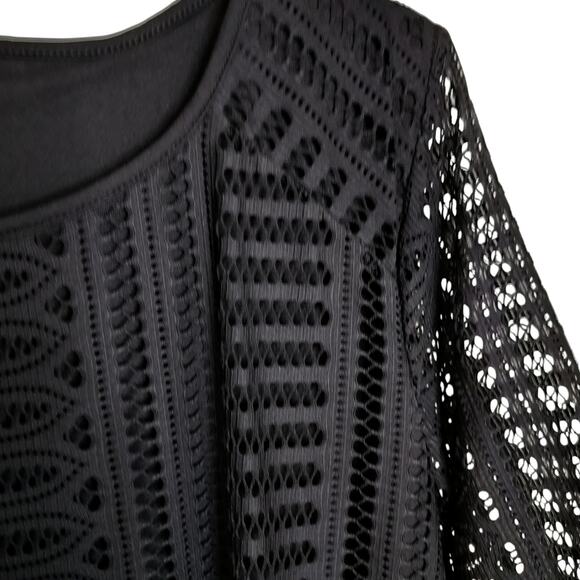 4373) Dana Buckman Black Eyelet Short Sleeve Overlay Blouse XL - Picture 2 of 10